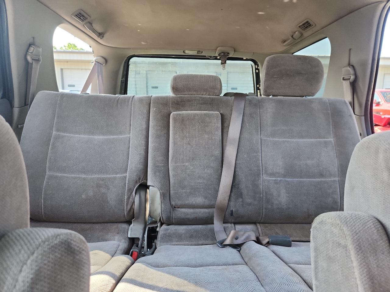 2001 Toyota Sequoia Sr5 VIN: 5TDBT44A01S017664 Lot: 57788825