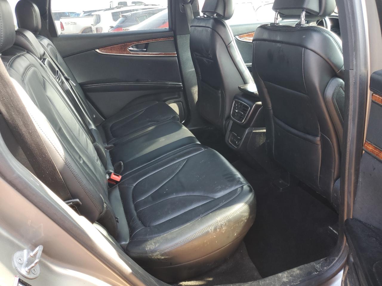 2017 Lincoln Mkx Select VIN: 2LMPJ6KRXHBL39921 Lot: 61917395