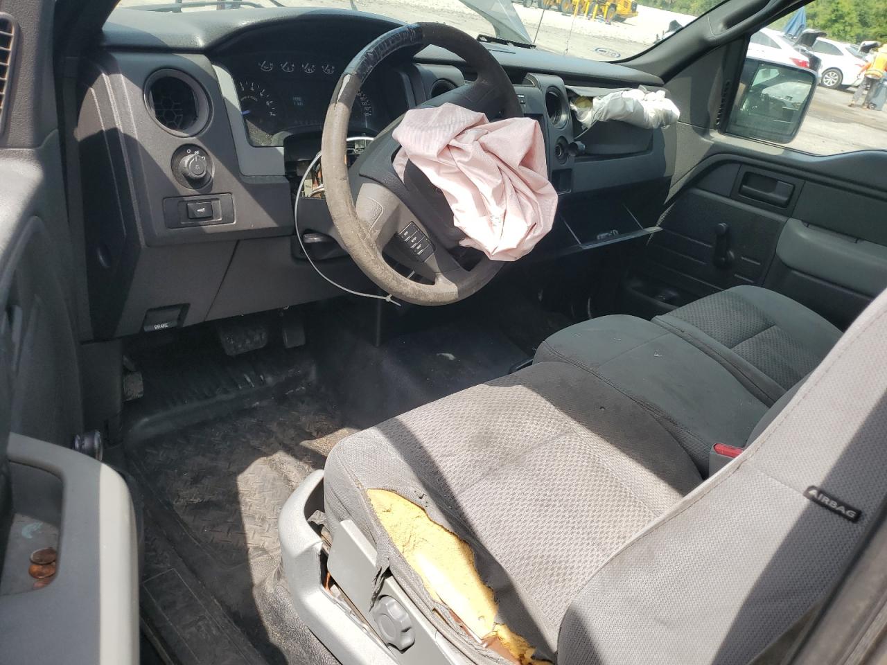 2011 Ford F150 VIN: 1FTMF1CM7BKD66128 Lot: 62632915