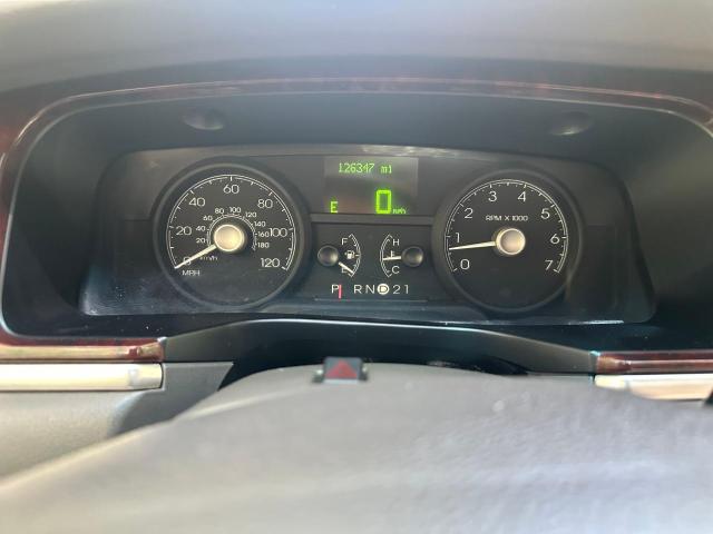 2006 LINCOLN TOWN CAR SIGNATURE LIMITED  