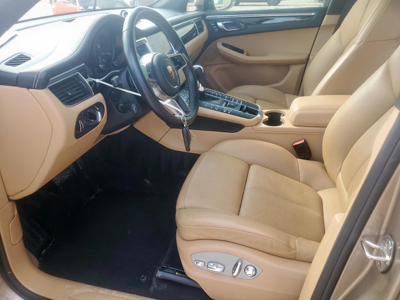 2018 Porsche Macan VIN: WP1AA2A5XJLB05327 Lot: 61403885