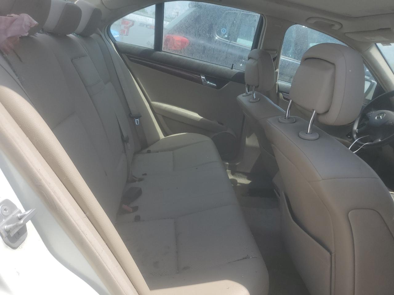 2009 Mercedes-Benz C 300 VIN: WDDGF54X29F235484 Lot: 62426665