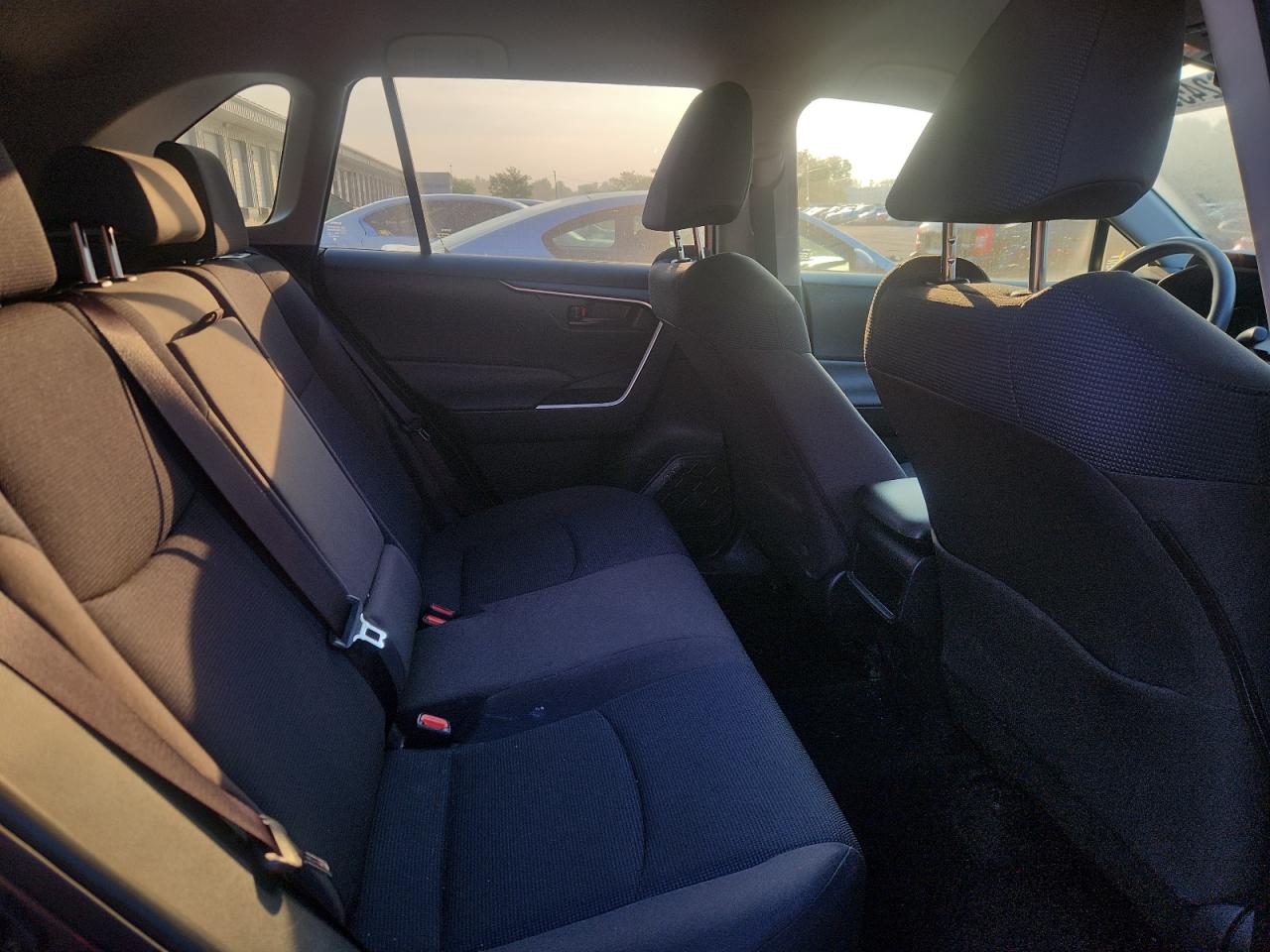 TOYOTA RAV4 2021 VIN JTMH1RFV4MD061289 фото 10