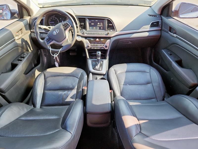  HYUNDAI ELANTRA 2017 Серебристый