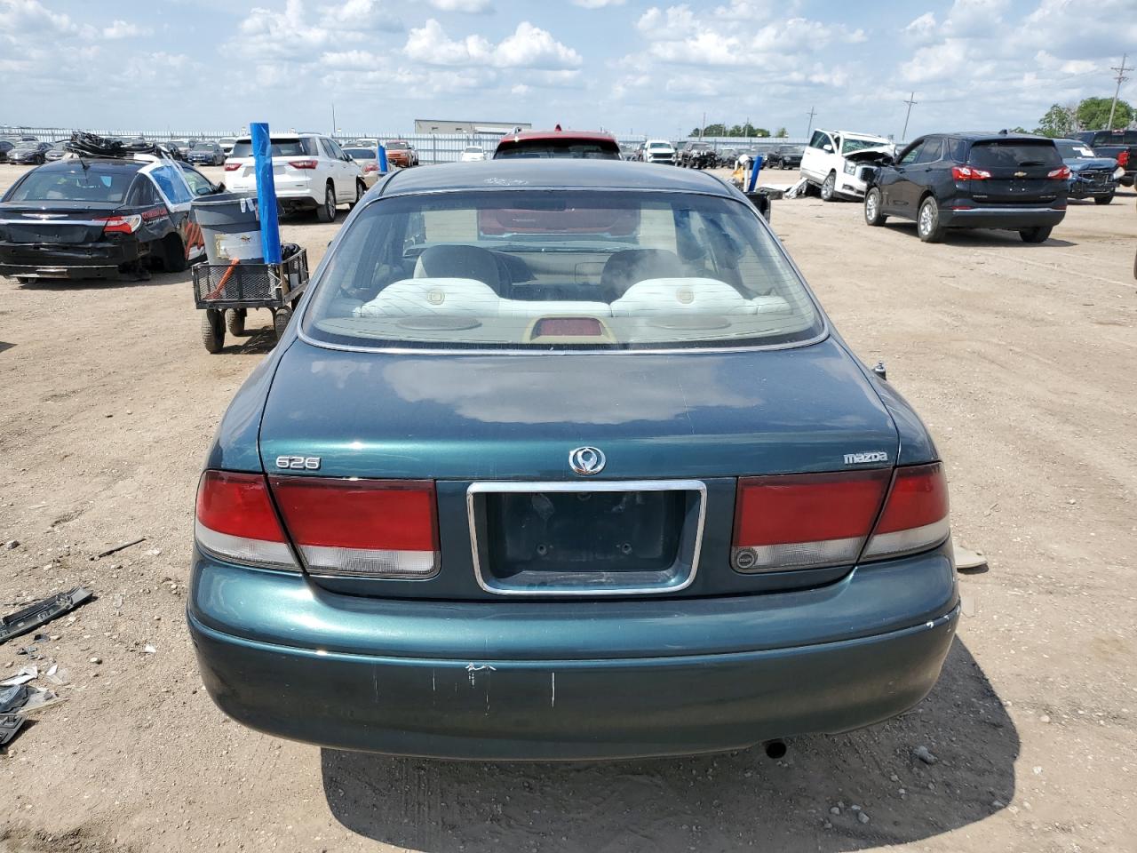 1996 Mazda 626 Dx VIN: 1YVGE22C8T5526137 Lot: 60801585