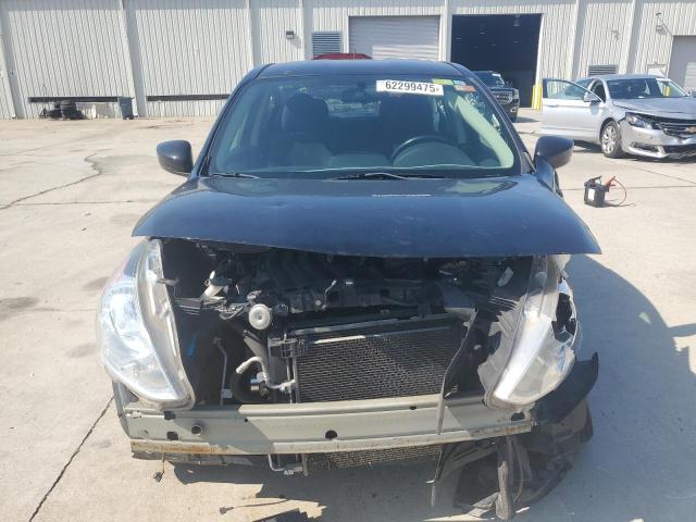  NISSAN VERSA 2018 Черный