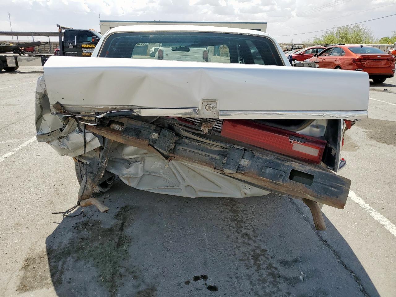 1993 Lincoln Town Car Signature VIN: 1LNLM82W2PY752923 Lot: 60463075