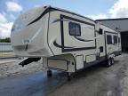 2015 Crossroads Sunset zu verkaufen in Rogersville, MO - Top/Roof