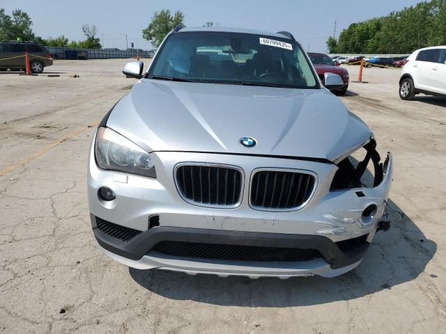  BMW X1 2015 Srebrny