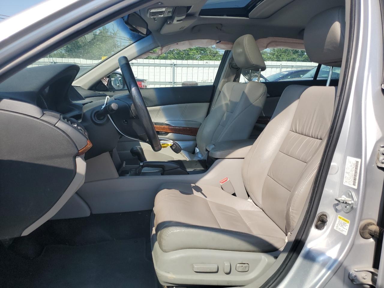 2011 Honda Accord Exl VIN: 1HGCP2F84BA052327 Lot: 62139045