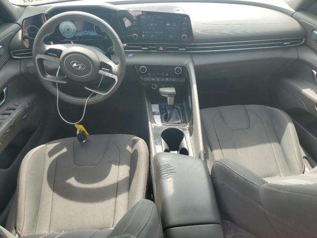 HYUNDAI ELANTRA 2022 Белы