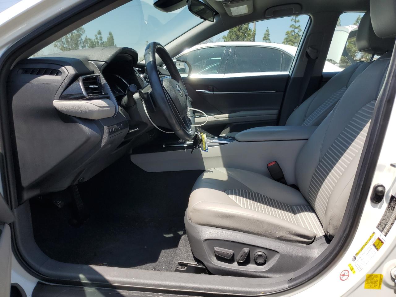 2019 Toyota Camry L VIN: 4T1B11HK0KU700562 Lot: 62881735