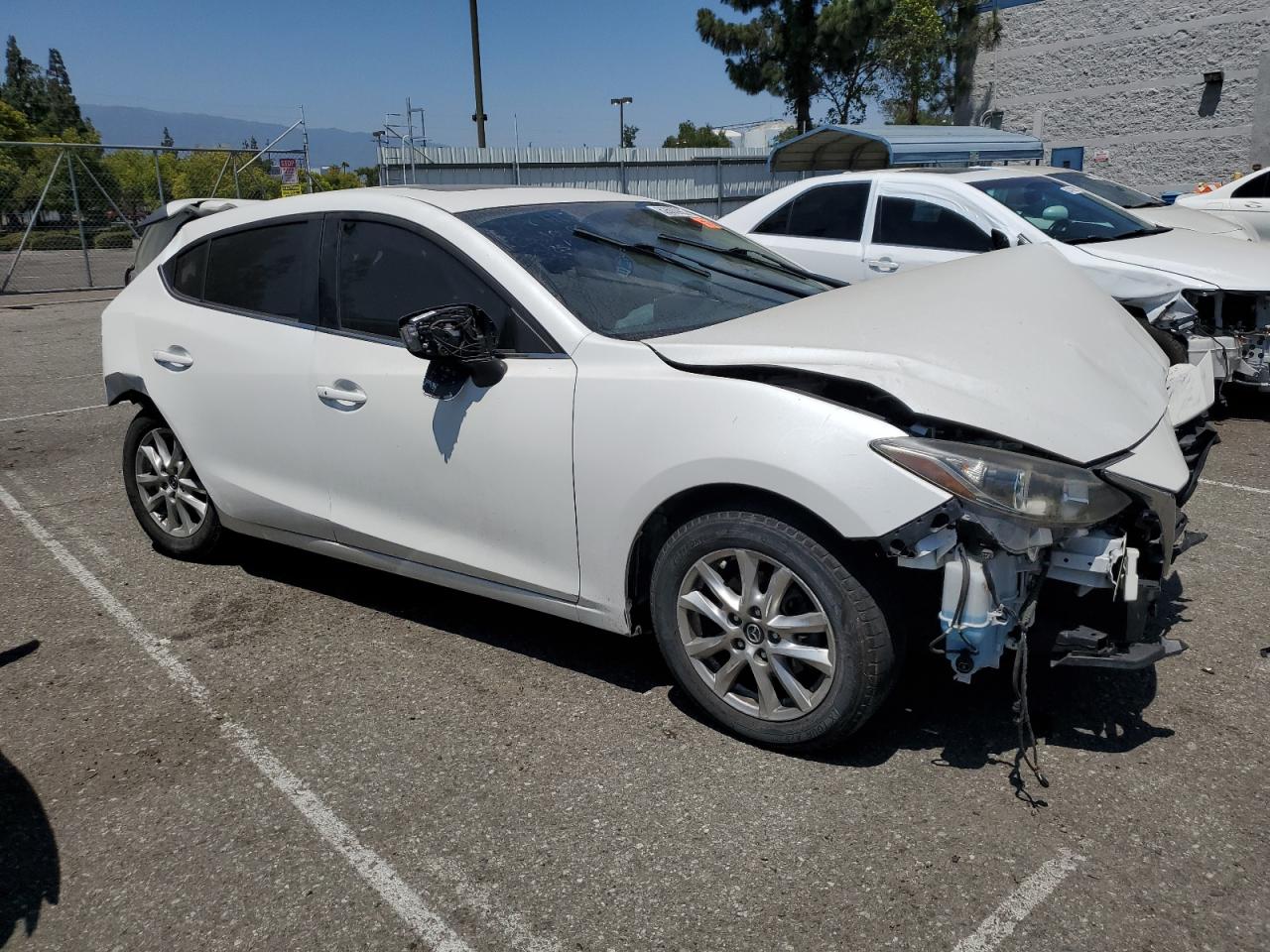 MAZDA 3 2016 VIN JM1BM1L72G1347832 zdjęcie 4