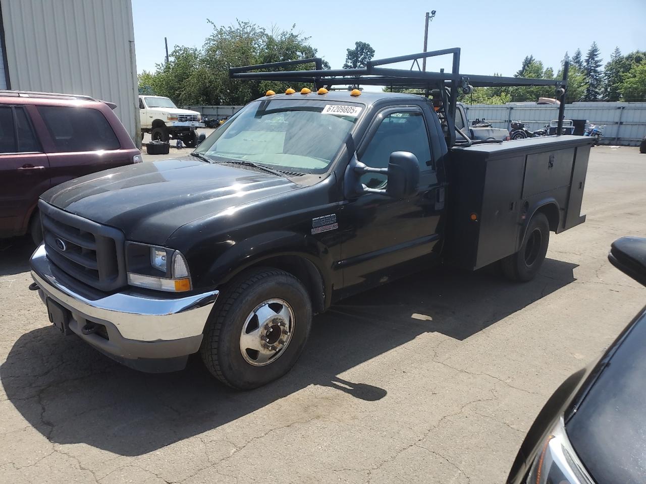 2004 Ford F350 Super Duty for Sale in Woodburn, OR - Normal Wear