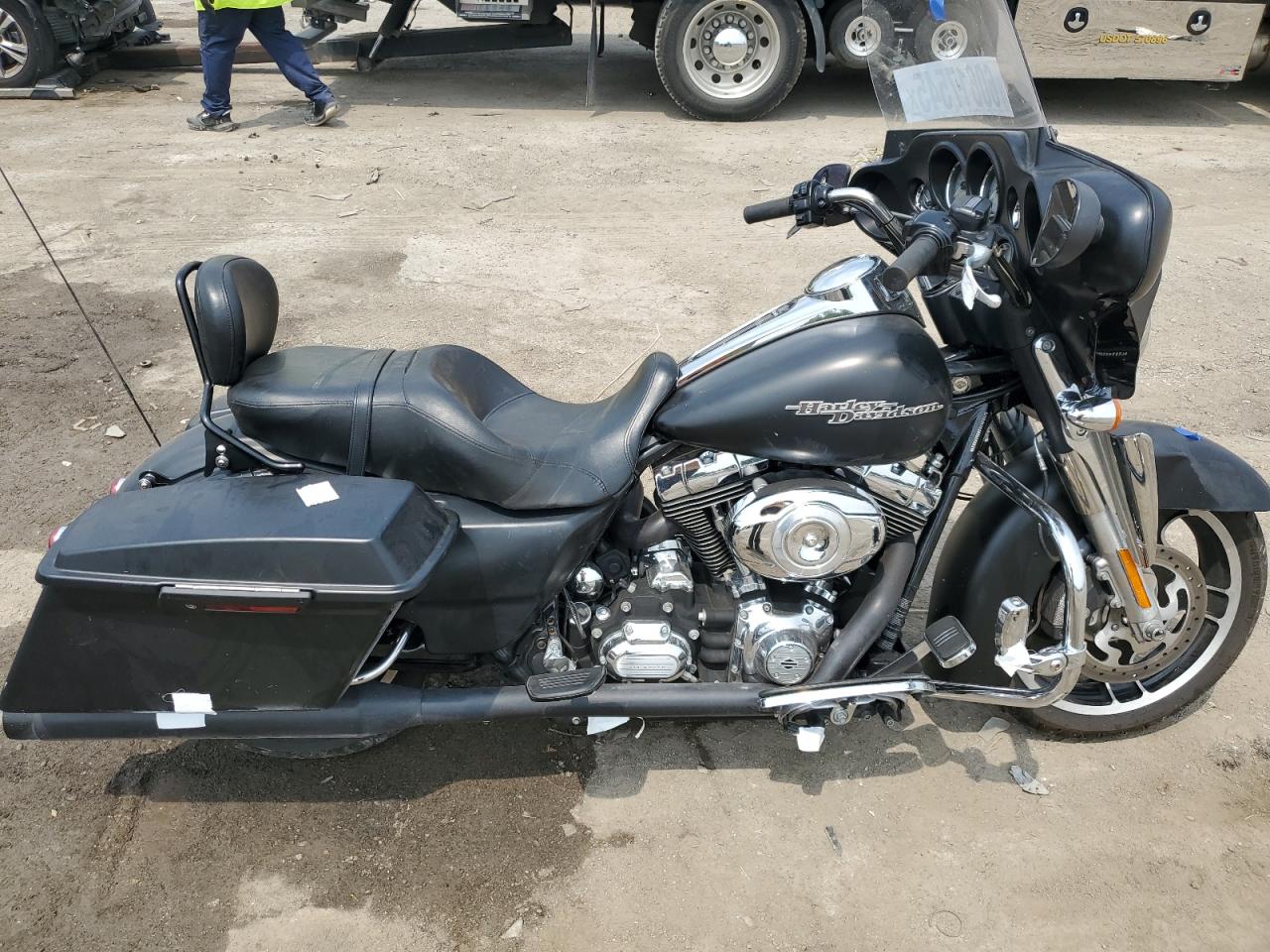 HARLEY-DAVIDSON FL 2013 VIN 1HD1KBM14DB656689