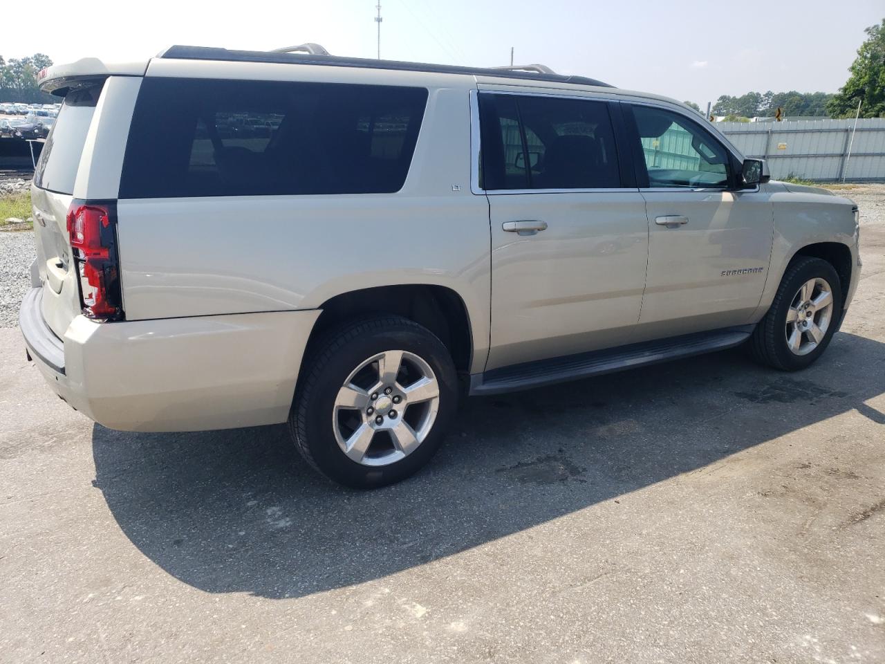 CHEVROLET SUBURBAN 2015 VIN 1GNSKJKC4FR723961 zdjęcie 3