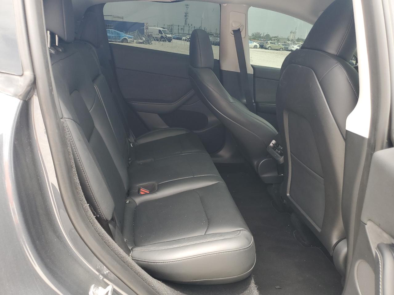 2023 Tesla Model Y VIN: 7SAYGDEE9PA041233 Lot: 62575615
