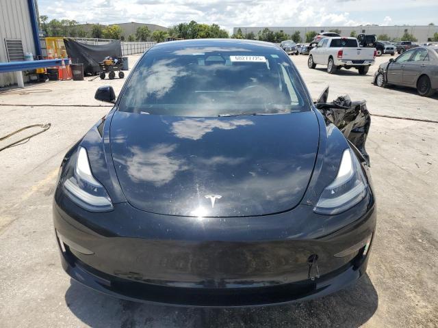  TESLA MODEL 3 2021 Черный