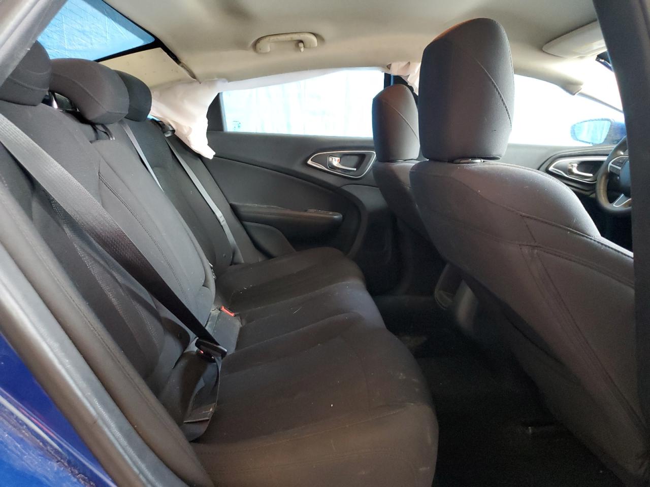 2015 Chrysler 200 Limited VIN: 1C3CCCAB3FN557877 Lot: 62361085