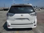 2015 Toyota Sienna Sport zu verkaufen in Sun Valley, CA - Side