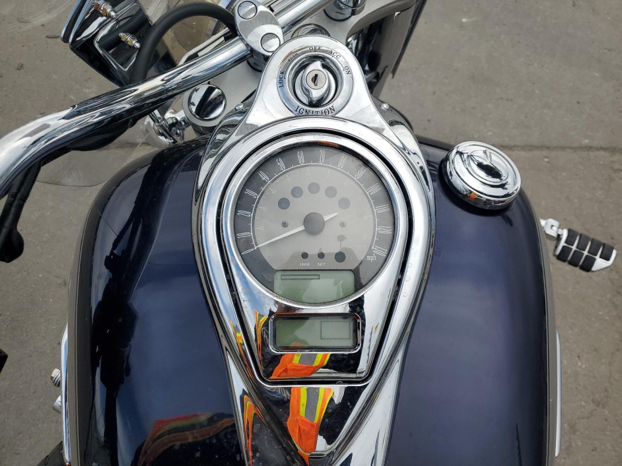 jkbvnrc13ba008807 JKBVNRC13BA008807 2011 Kawasaki Vn1700 C