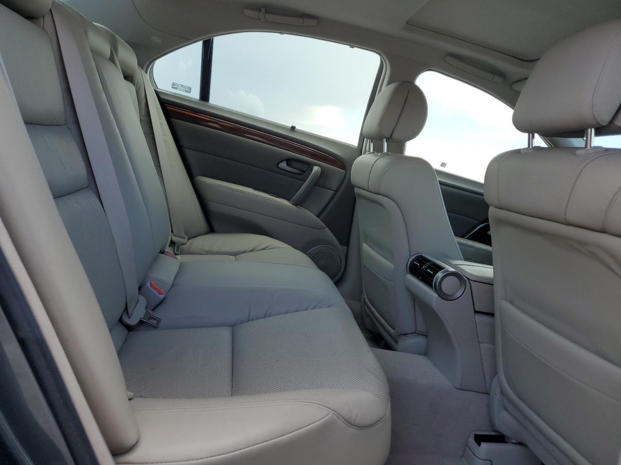 2006 Acura Rl VIN: JH4KB16546C008393 Lot: 60930345