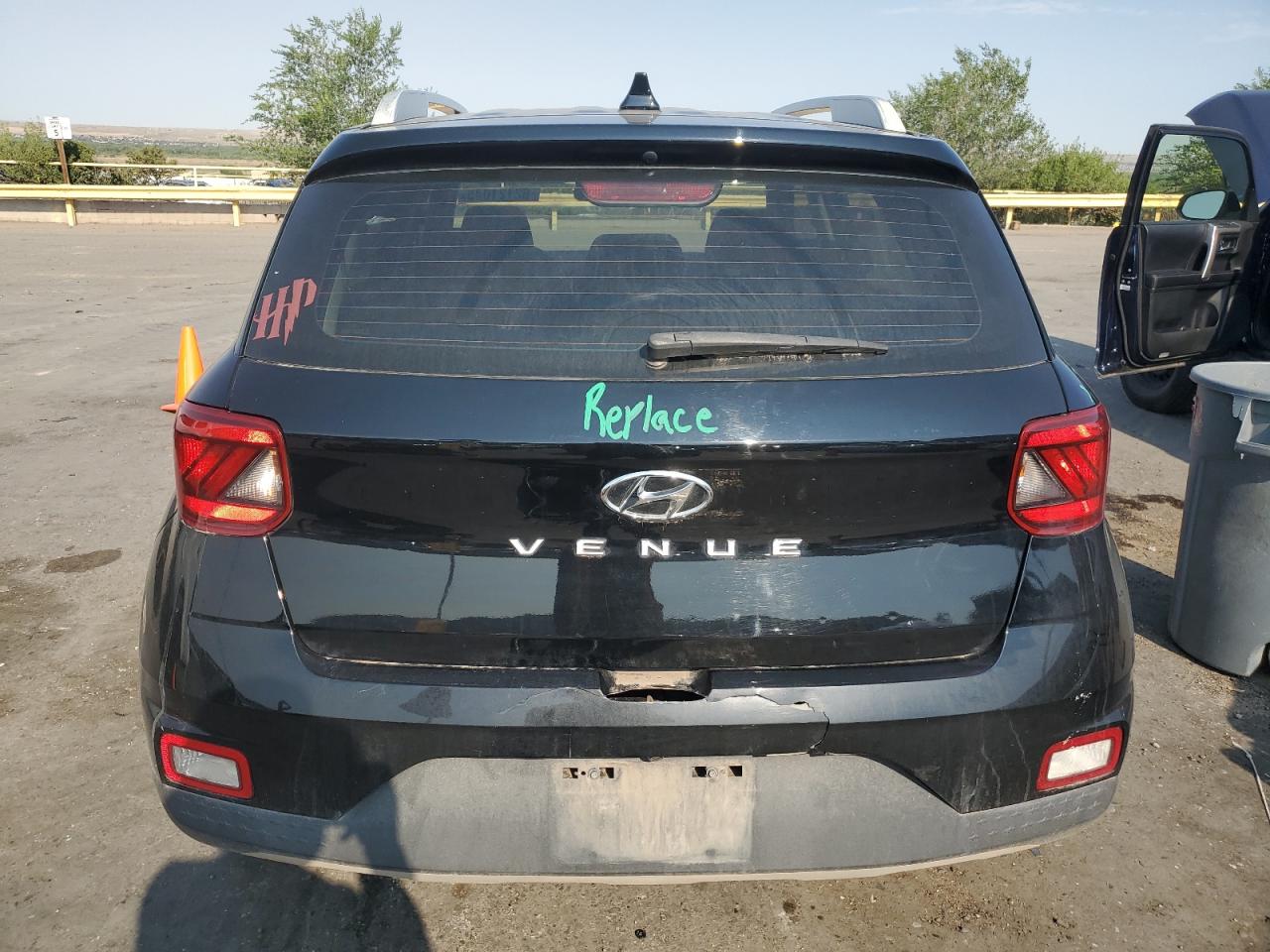 2020 Hyundai Venue Sel VIN: KMHRC8A39LU020309 Lot: 62121045