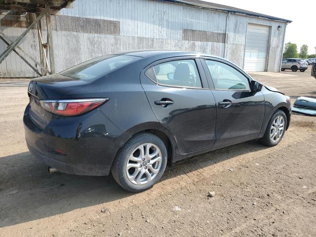  TOYOTA YARIS 2018 Czarny
