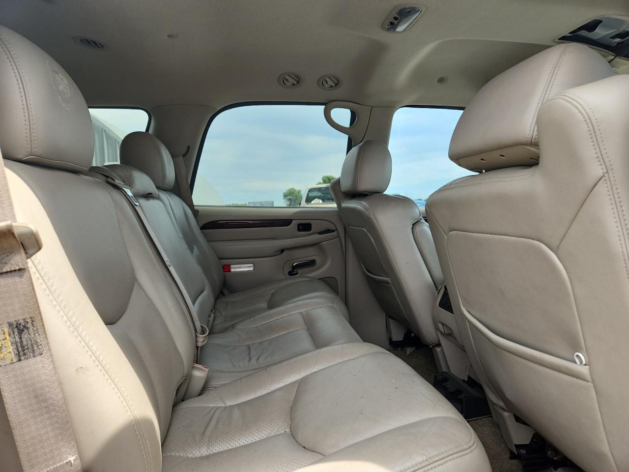 2003 Cadillac Escalade Luxury VIN: 1GYEK63N13R150638 Lot: 63000315