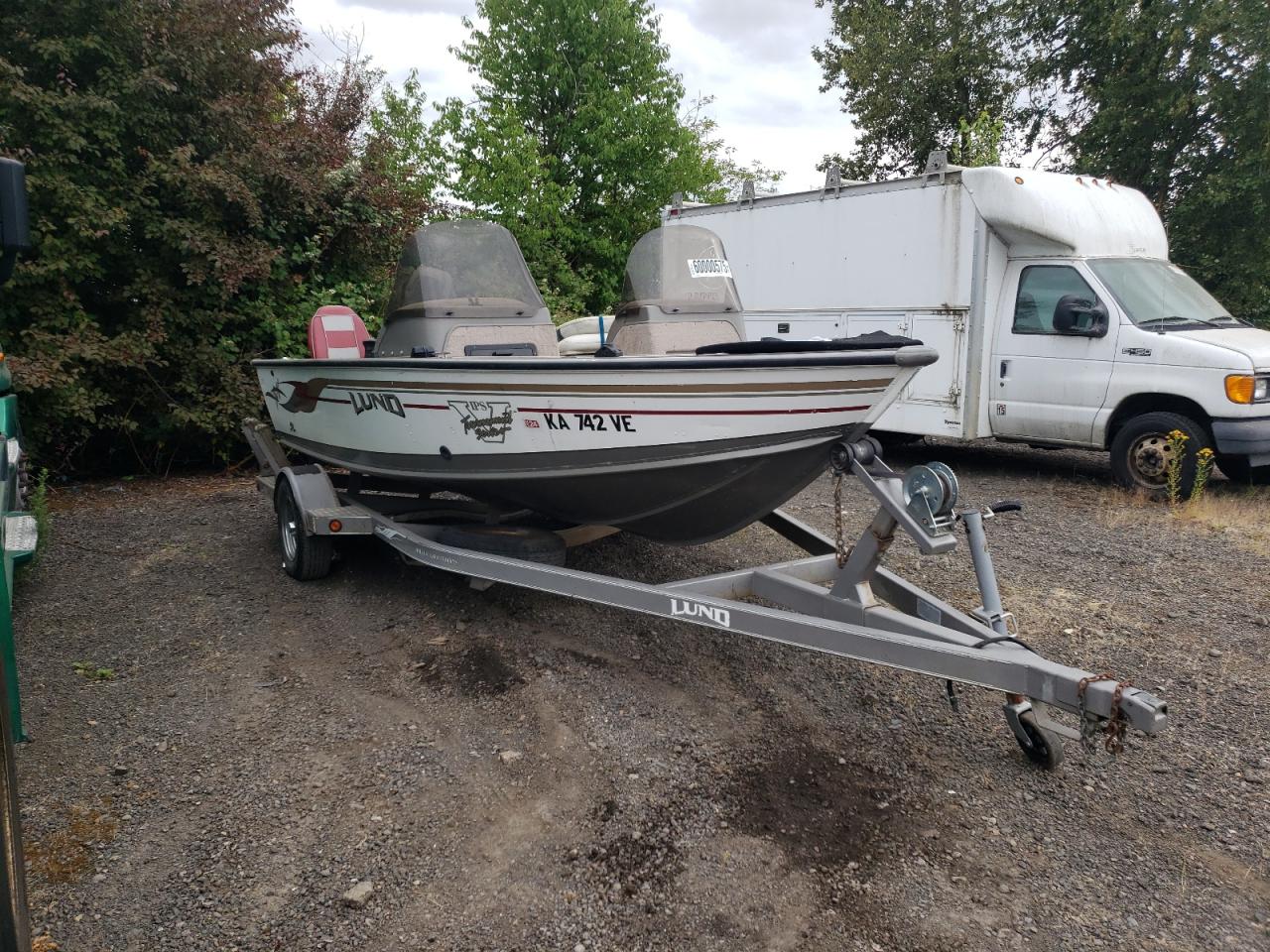 Woodburn, OR에서 판매 중인 2004 Lund Boat W/Trl - Normal Wear