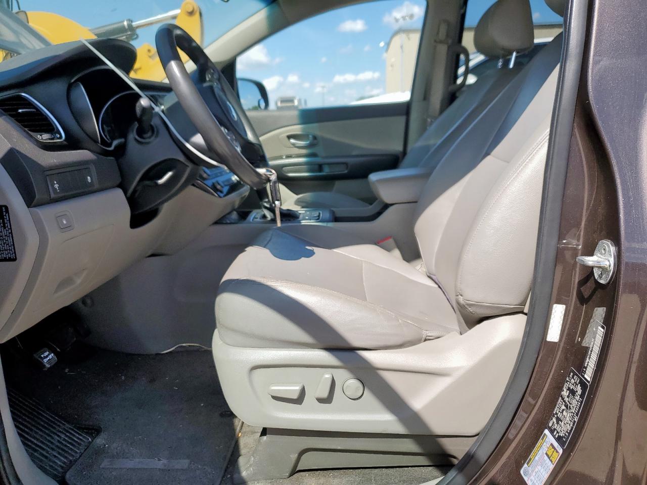 2015 Kia Sedona Lx VIN: KNDMB5C1XF6055672 Lot: 61579805