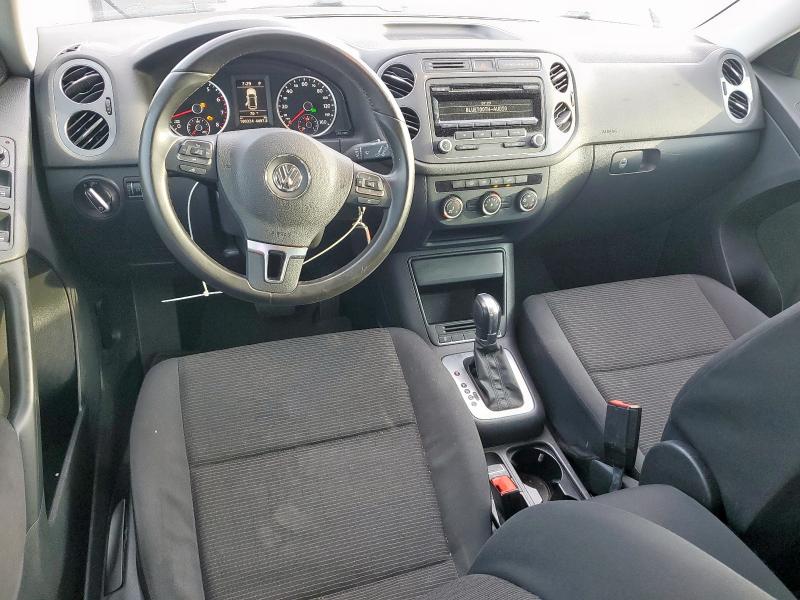  VOLKSWAGEN TIGUAN 2013 Silver