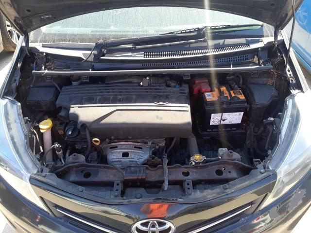 2013 TOYOTA YARIS SR V