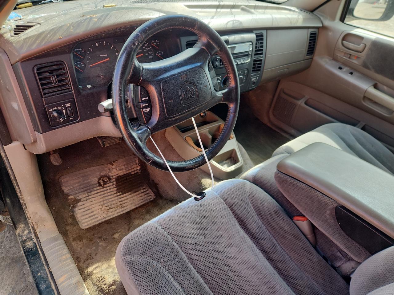 2002 Dodge Dakota Slt VIN: 1B7GG42N52S717818 Lot: 61561785
