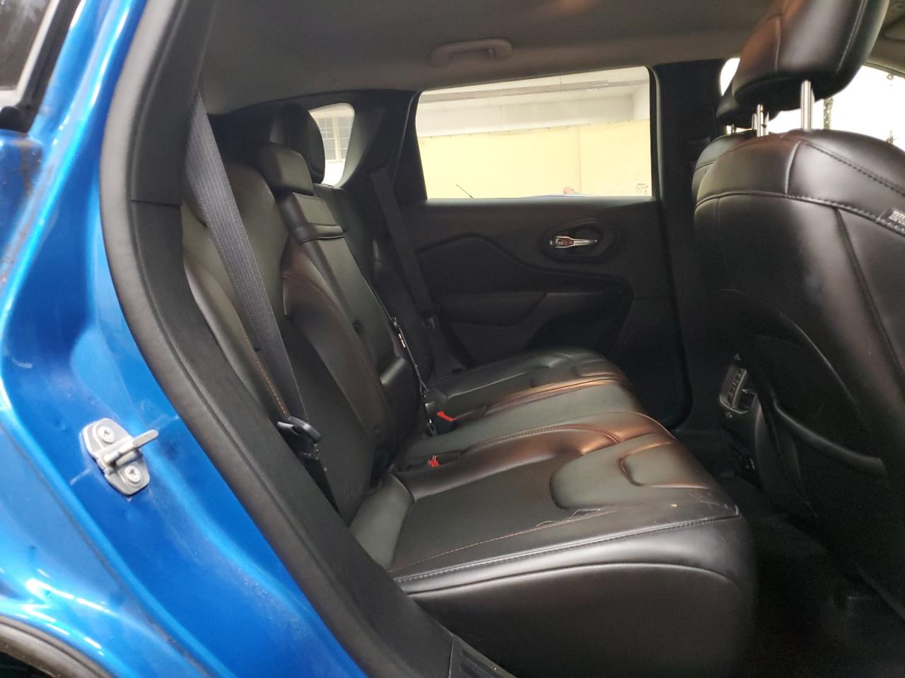 JEEP CHEROKEE 2019 VIN 1C4PJMBX4KD235588 photo 11