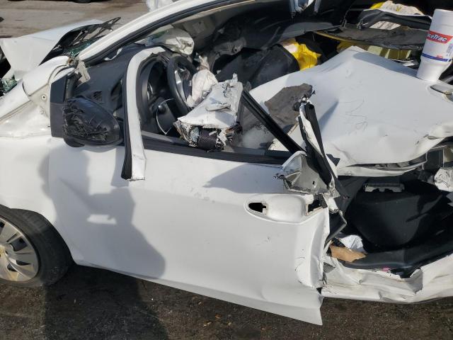  TOYOTA YARIS 2014 Biały