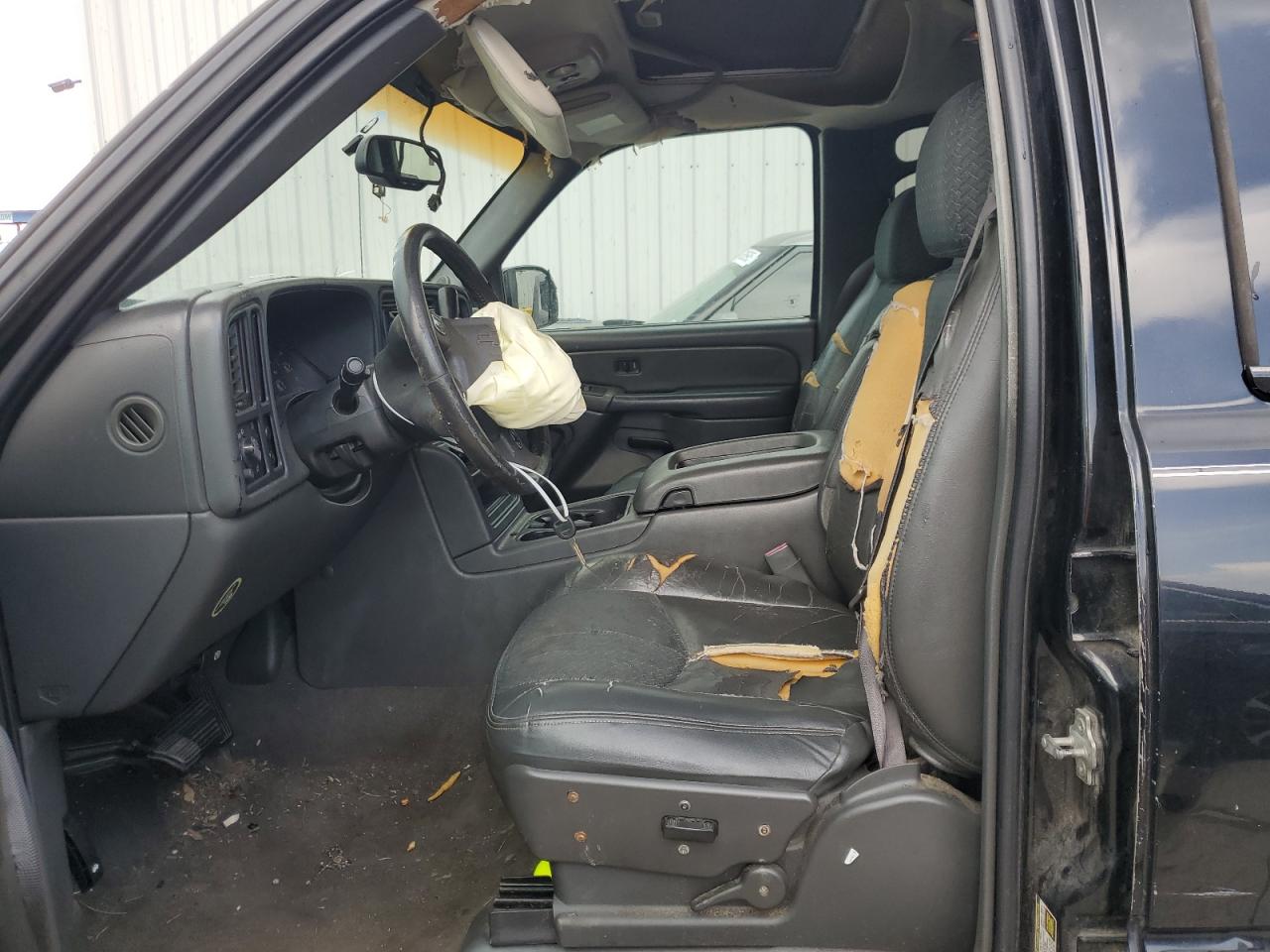 2004 Chevrolet Avalanche C1500 VIN: 3GNEC12T54G329117 Lot: 60610275