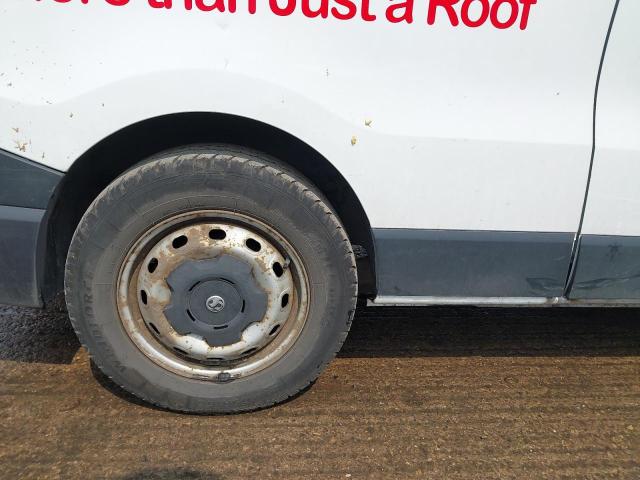 2015 VAUXHALL VIVARO CDT