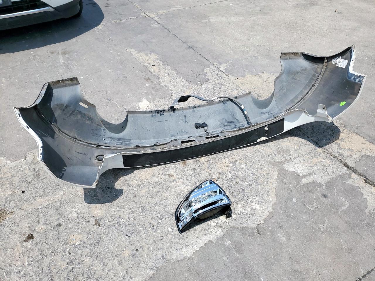 2011 Lincoln Mkx VIN: 2LMDJ8JK8BBJ30736 Lot: 59796095