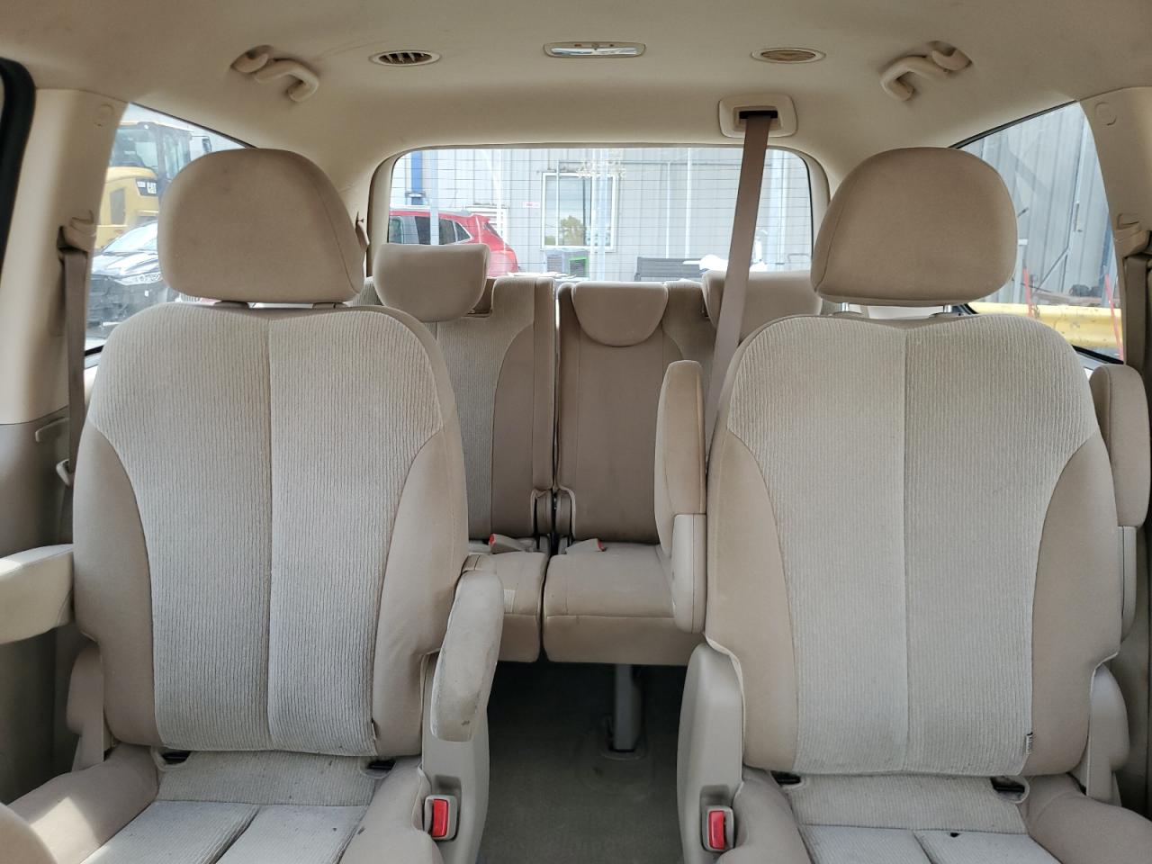 2012 Kia Sedona Lx VIN: KNDMG4C70C6453789 Lot: 61171605