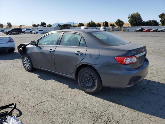  TOYOTA COROLLA 2013 Серый