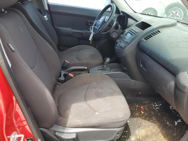 Parquets KIA SOUL 2013 Czerwony
