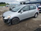 2010 Nissan Versa S zu verkaufen in Mcfarland, WI - Front End