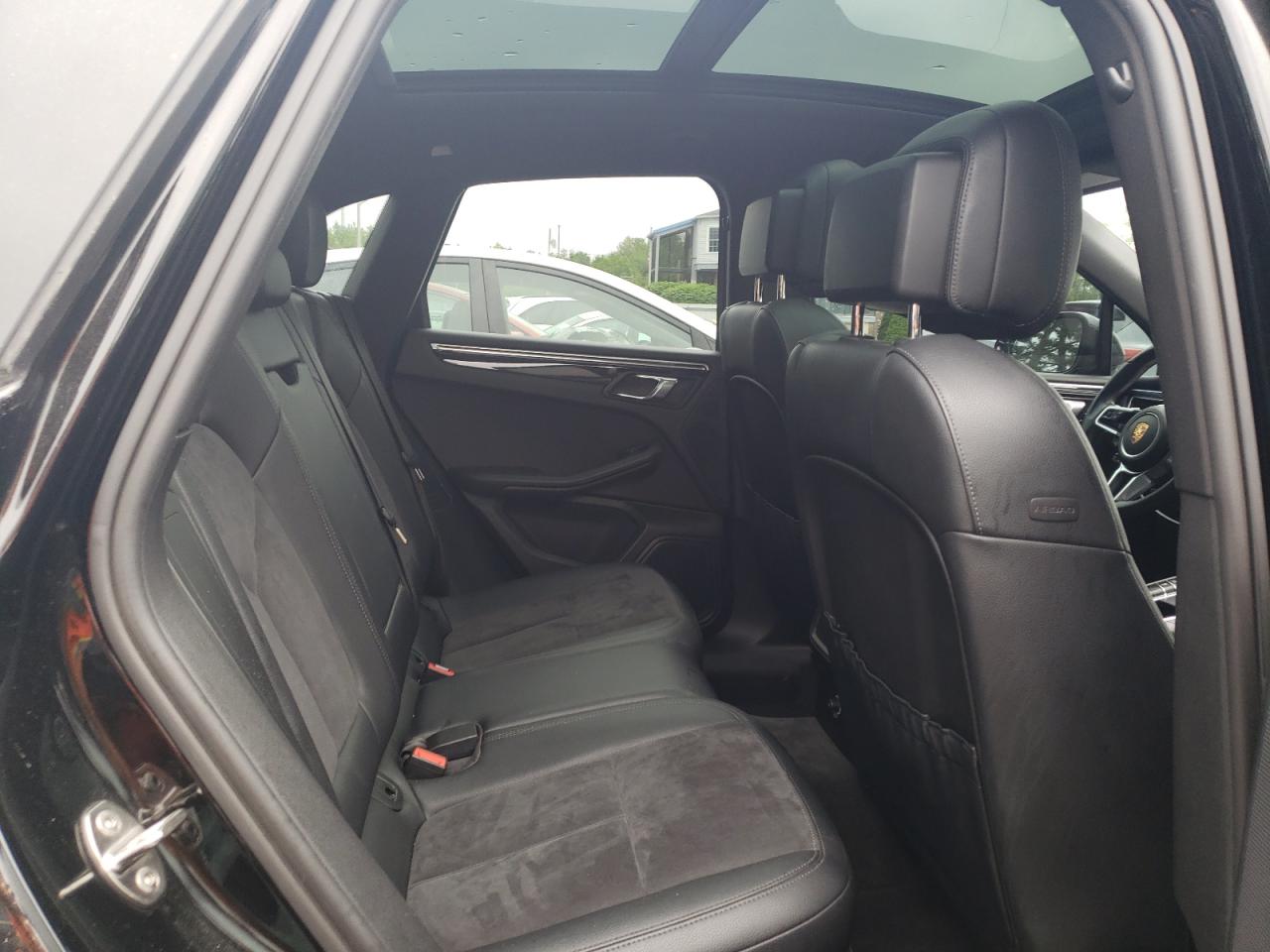 2015 Porsche Macan S VIN: WP1AB2A58FLB73727 Lot: 61082465