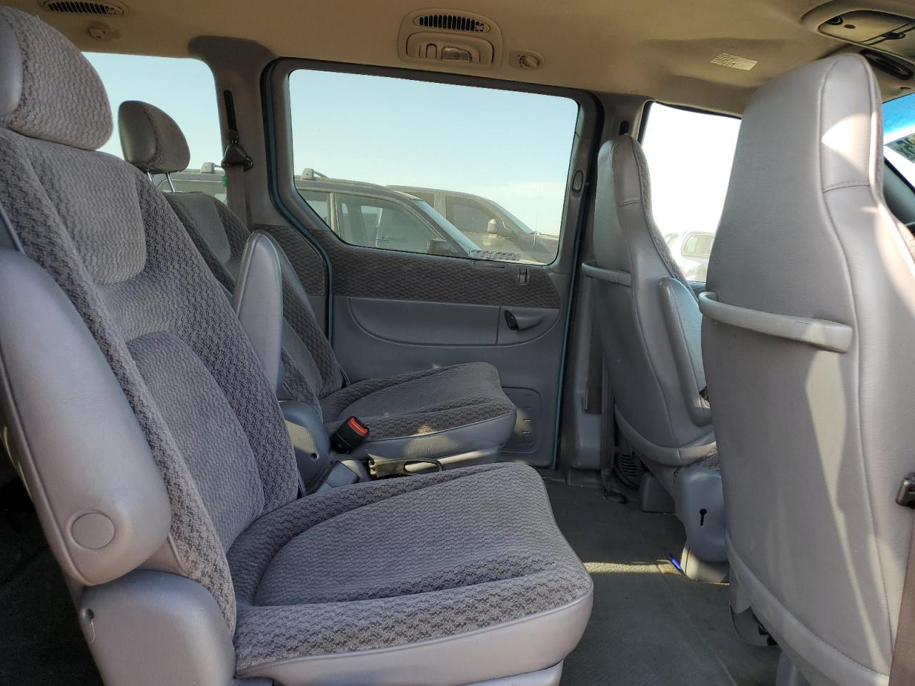 1999 Dodge Grand Caravan Se VIN: 2B4GP44G2XR423118 Lot: 60329285