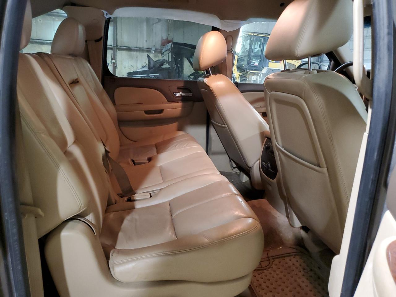 2012 Chevrolet Suburban K1500 Lt VIN: 1GNSKJE78CR102846 Lot: 61062055