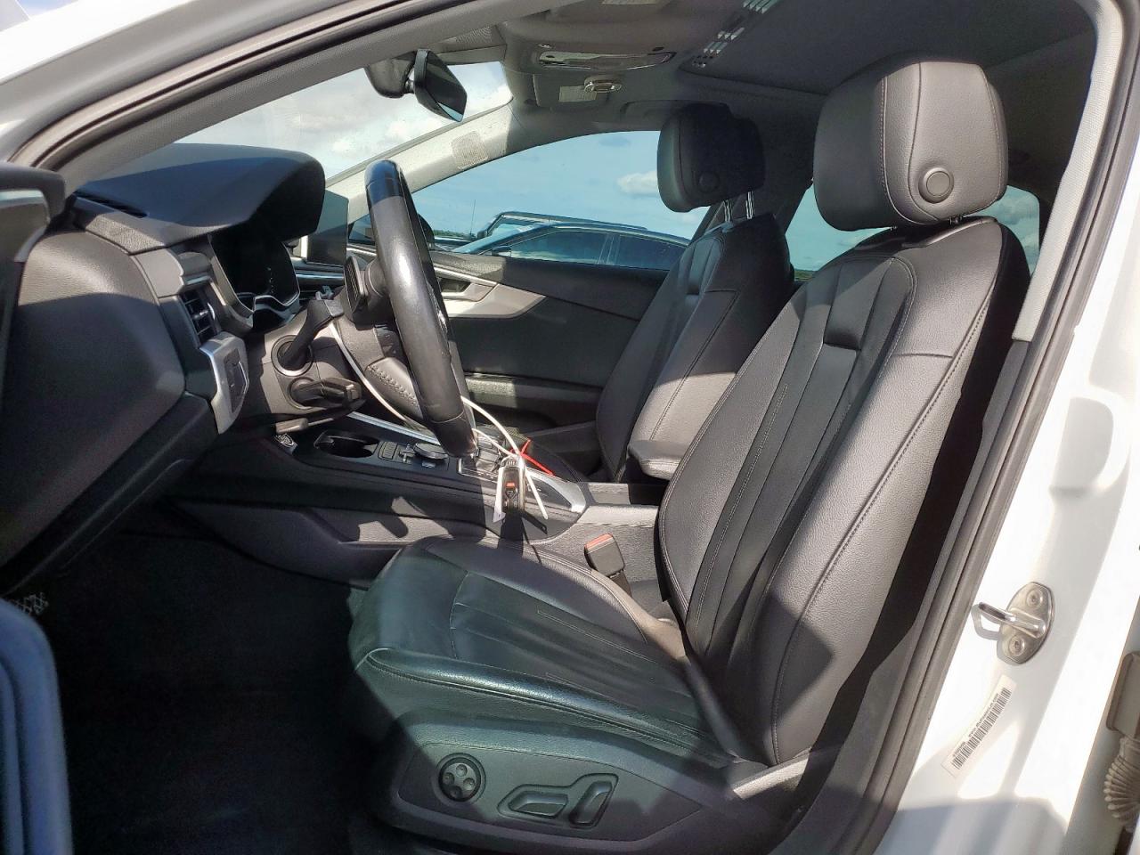 2018 Audi A4 Premium Plus VIN: WAUENAF48JN017041 Lot: 59678295