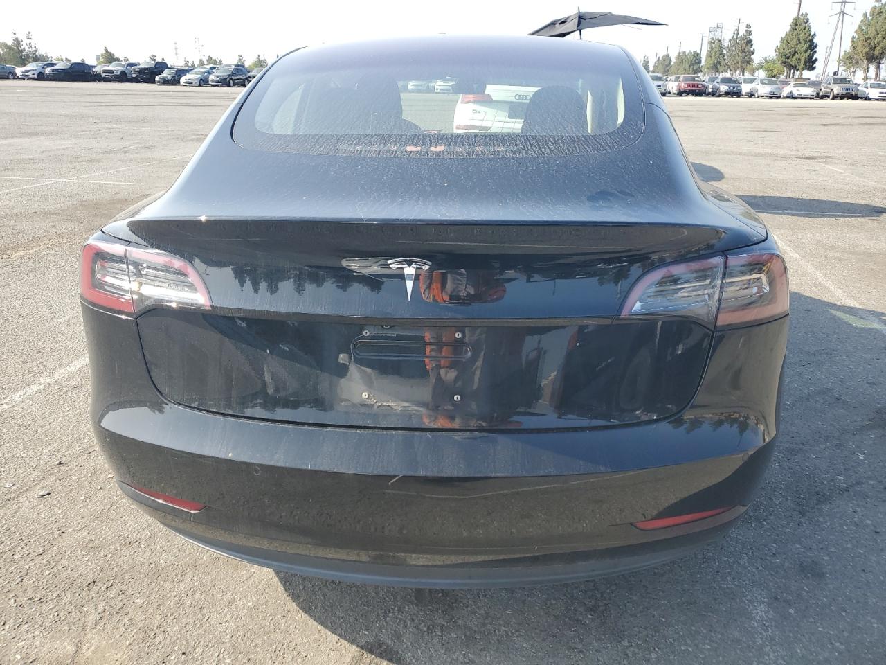 2018 Tesla Model 3 VIN: 5YJ3E1EA4JF041465 Lot: 61687105
