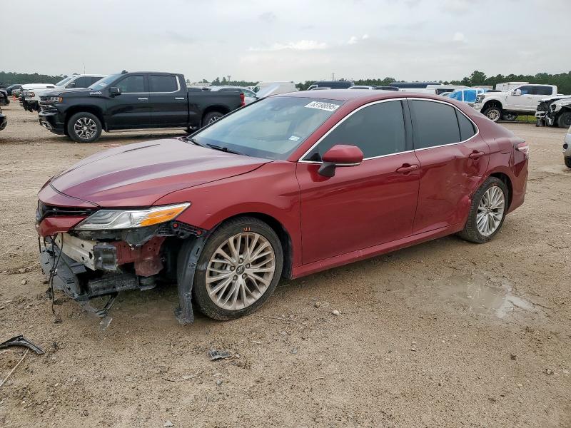 TOYOTA CAMRY 2018 Красный