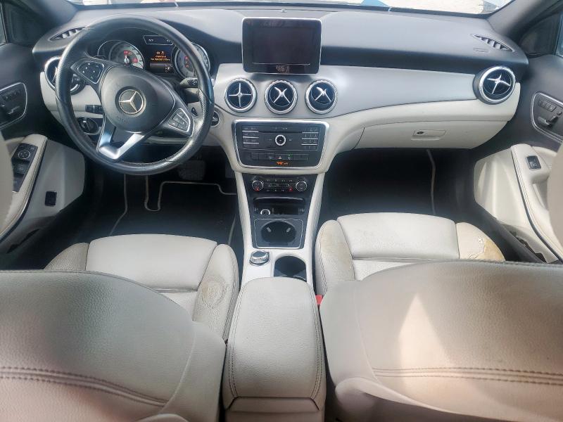 Parquets MERCEDES-BENZ GLA-CLASS 2017 Szary
